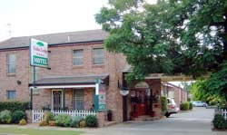 Cedar Lodge Motel - Accommodation Yamba 0
