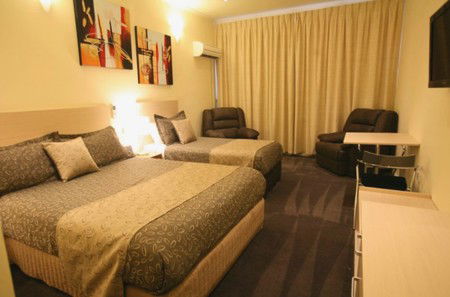 Adelaide Granada Motor Inn - Accommodation Yamba 0