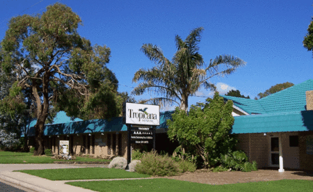 The Tropicana Motor Inn - Accommodation Yamba