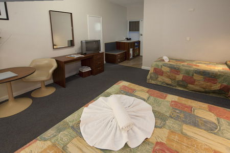 Amity Motor Inn - Accommodation Yamba 2
