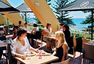 Novotel Northbeach - Accommodation Yamba 3