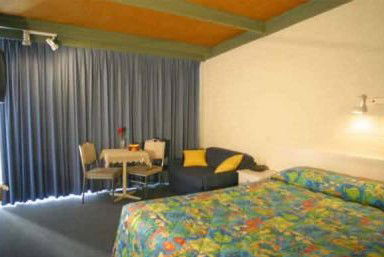 Kingfisher Motel - Accommodation Yamba 0