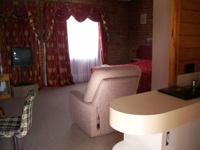 Spa Village Travel Inn - Accommodation Yamba 4