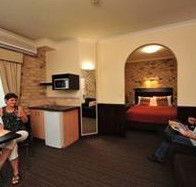 Highlander Motor Inn And Apartments - Accommodation Yamba