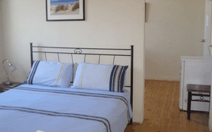 Pier Hotel - Accommodation Yamba 1