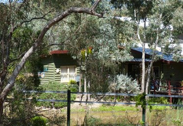 Karnak VIC Accommodation Yamba
