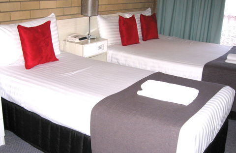Golden Harvest Motor Inn - Accommodation Yamba 2