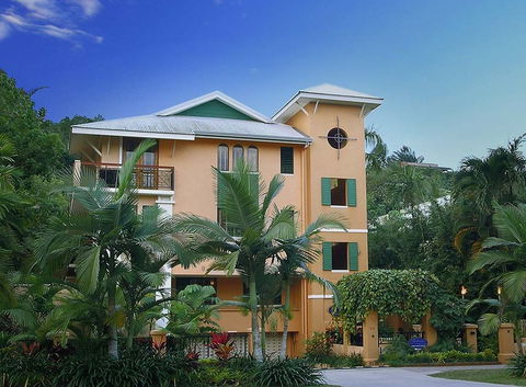 Martinique On Macrossan - Accommodation Yamba 0