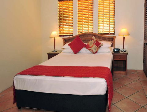 Martinique On Macrossan - Accommodation Yamba 2