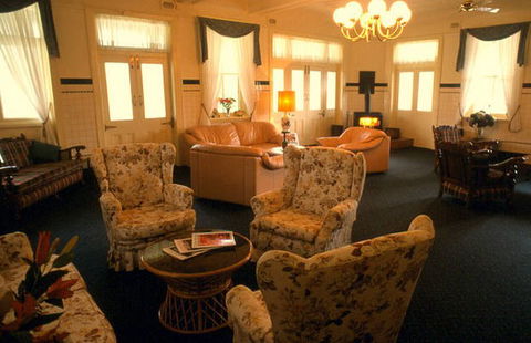 Abernethy Guesthouse - Accommodation Yamba 3