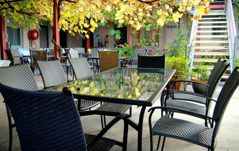 Abernethy Guesthouse - Accommodation Yamba 5