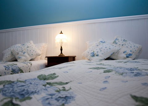 Maleny Lodge Guest House - Accommodation Yamba 2