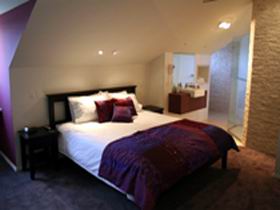 Merlot & Verdelho - Accommodation Yamba 0