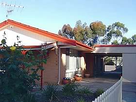 Summerhouse BnB - Accommodation Yamba 0