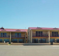 Tumby Bay Hotel Seafront Apartments - Accommodation Yamba