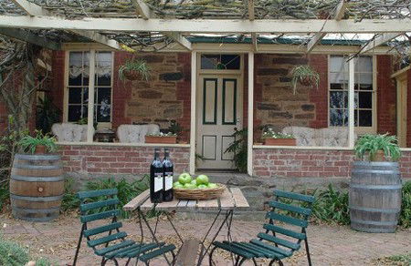 Sea & Vines Cottage - Accommodation Yamba 1
