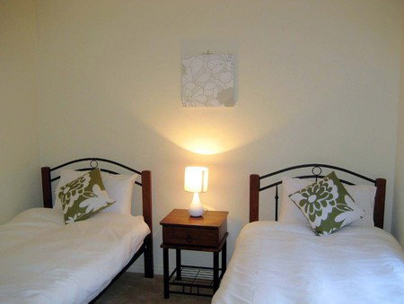 The Kookaburra - Accommodation Yamba 2