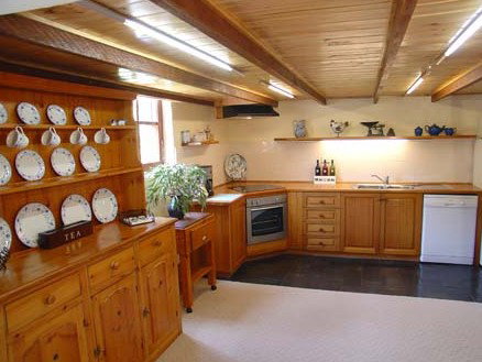 The Old Oak Bed And Breakfast - The Barn - Accommodation Yamba 1