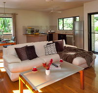 Misty Mountains Tropical Rainforest Romantic Retreat - Accommodation Yamba