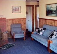 Lake Yalleena Holiday Cabins - Accommodation Yamba