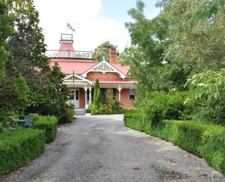 Ormiston House - Accommodation Yamba 1