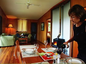 Whispering Valley Cottage Retreat - Accommodation Yamba 0