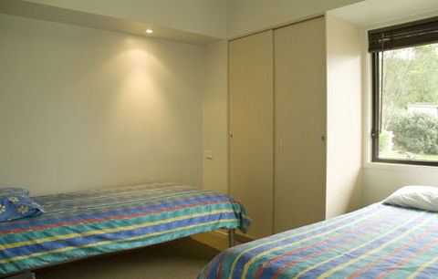 Anglesea Lodge - Accommodation Yamba 0