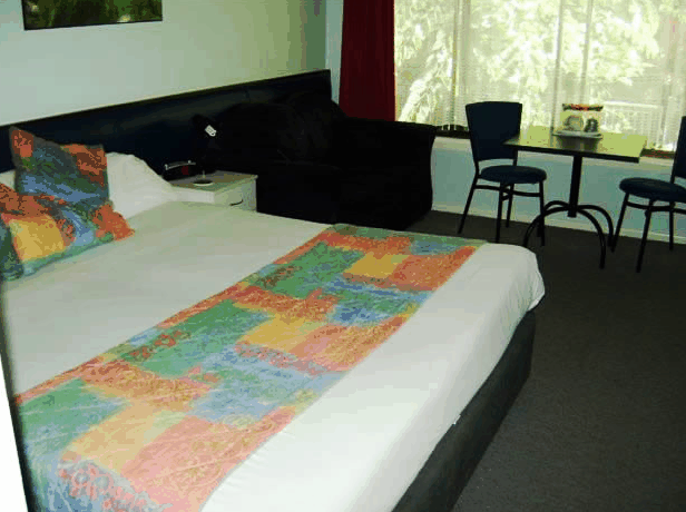 Poinciana Motel - Accommodation Yamba