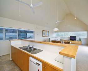 Crows Nest - Nelson Bay - Accommodation Yamba 2