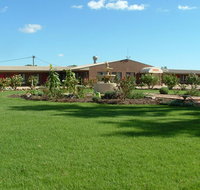 Newell Motor Inn - Accommodation Yamba