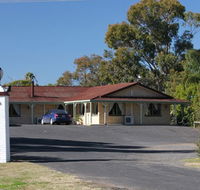 Burke and Wills Motor Inn - Moree - Accommodation Yamba