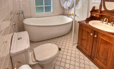 Bridal Falls Cottage - Accommodation Yamba 0