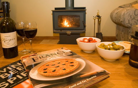 Bingle Tree Retreat - Accommodation Yamba 0