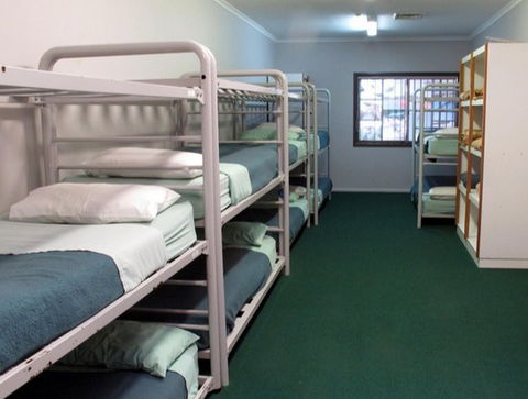 Cables Lodge Accommodation - Accommodation Yamba 5