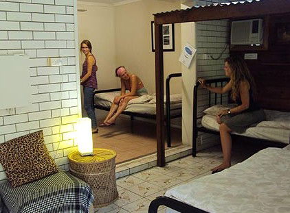 Woolshed Backpackers - Accommodation Yamba 1
