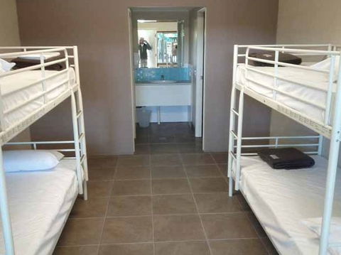 Flashpackers Hervey Bay - Accommodation Yamba 4