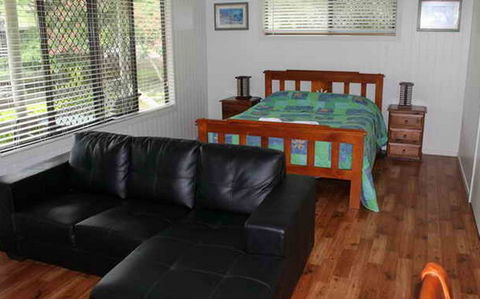 Sanctuary Lakes Fauna Retreat - Accommodation Yamba 1