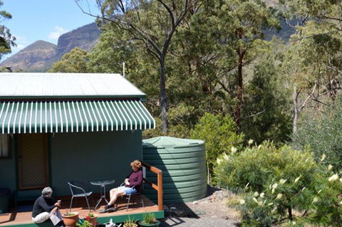 Cave Rock Cottages - Accommodation Yamba 0
