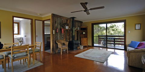 Cave Rock Cottages - Accommodation Yamba 1