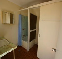 Nanango Caravan and Motorhome Park - Accommodation Yamba