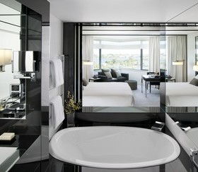 Crown Metropol Perth - Accommodation Yamba 4