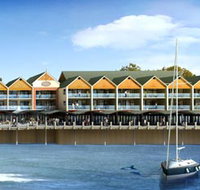Quality Suites Crest Mandurah - Accommodation Yamba