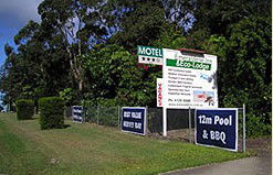 Emeraldene Inn & Eco-Lodge - Accommodation Yamba 0