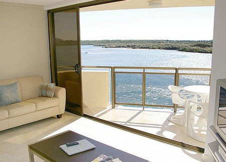 Trafalgar Towers - Accommodation Yamba 2