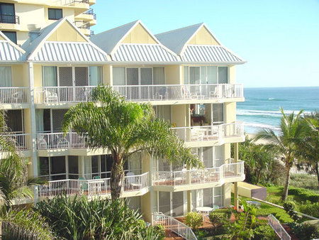 Crystal Beach Resort - Accommodation Yamba 0