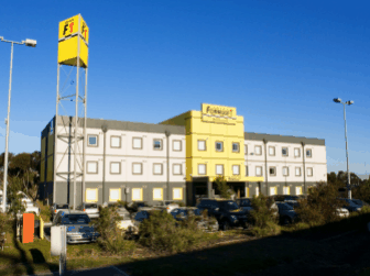 Formule1 Melbourne Airport - Accommodation Yamba