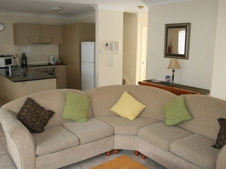Pacific Sun Gold Coast Holiday Townhouse - Accommodation Yamba 0