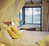 Lake Weyba Cottages - Accommodation Yamba