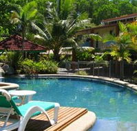 Lychee Tree Holiday Apartments - Accommodation Yamba