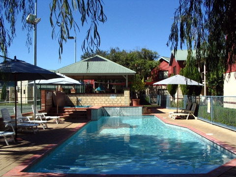 Amalfi Resort - Accommodation Yamba 0